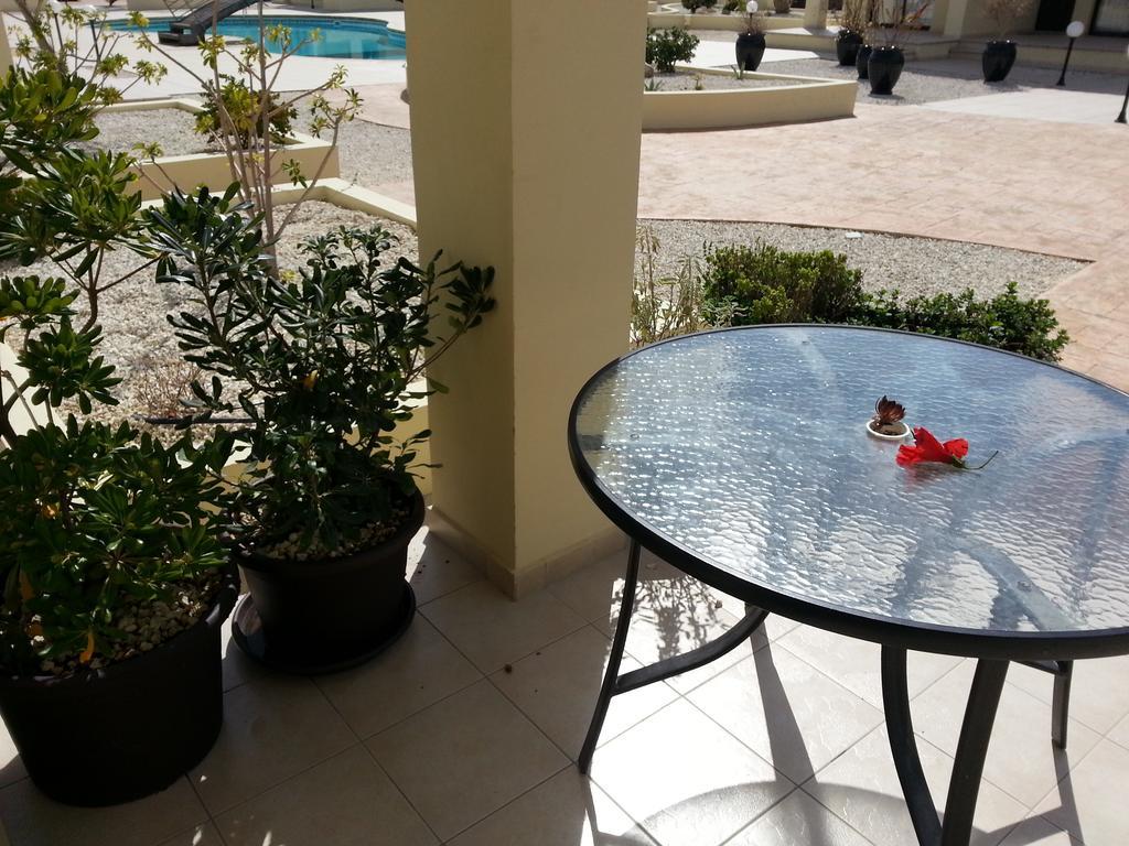 Faros Beach Пафос Экстерьер фото