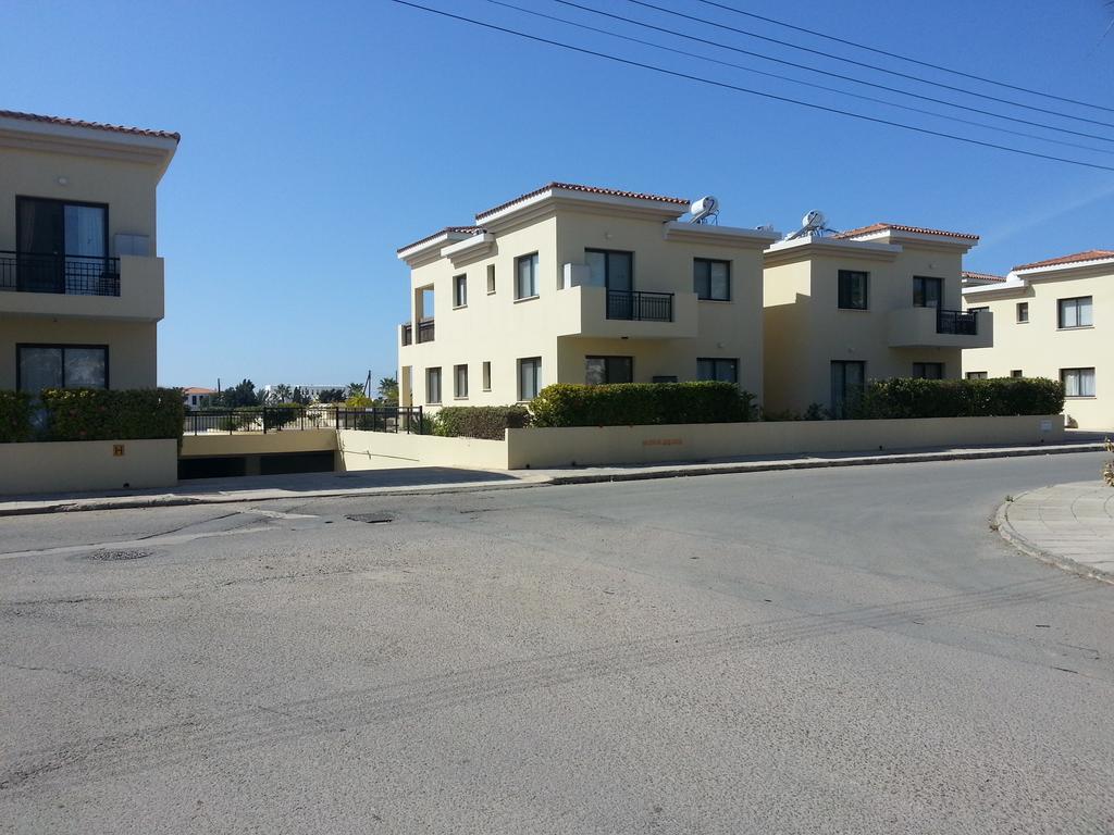 Faros Beach Пафос Экстерьер фото