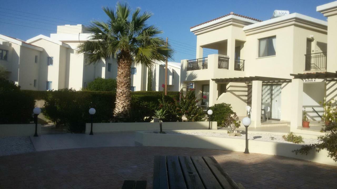 Faros Beach Пафос Экстерьер фото